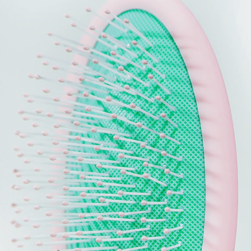 ANTI-TANGLING WET HAIR BRUSH